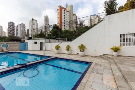 Apartamento à venda com 176m², 3 quartos e sem vagaPiscina