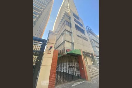 Apartamento para alugar com 37m², 1 quarto e 1 vagaFachada