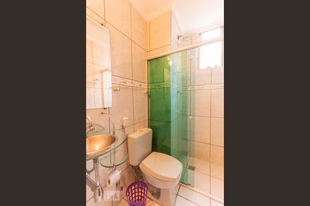 Banheiro de apartamento à venda com 2 quartos, 42m² em São João Batista (venda Nova), Belo Horizonte