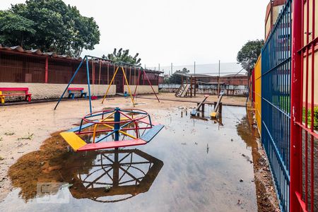 Apartamento à venda com 48m², 2 quartos e sem vagaÁrea Comum - Playground