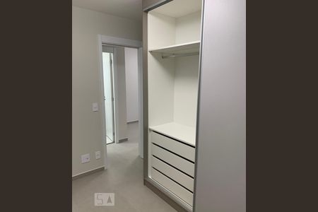 Súite 1 - Ármários de apartamento para alugar com 2 quartos, 55m² em Socorro, São Paulo