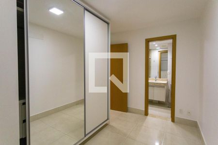 Apartamento para alugar com 99m², 3 quartos e 1 vaga Apartamento para alugar com 99m², 3 quartos e 1 vagaSuíte 2