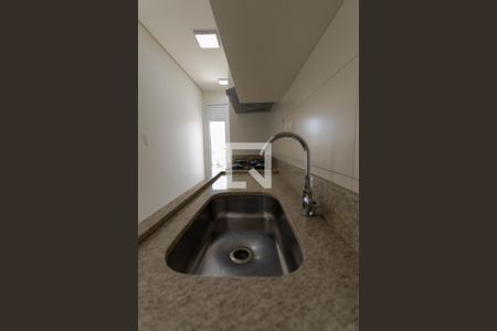 Apartamento para alugar com 99m², 3 quartos e 1 vaga Apartamento para alugar com 99m², 3 quartos e 1 vagaCozinha e Área de Serviço