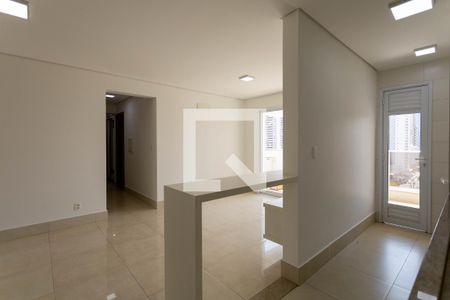 Apartamento para alugar com 99m², 3 quartos e 1 vaga Apartamento para alugar com 99m², 3 quartos e 1 vagaCozinha e Área de Serviço