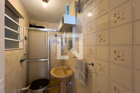 Banheiro de kitnet/studio para alugar com 1 quarto, 35m² em Sé, São Paulo