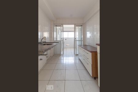 Apartamento para alugar com 100m², 3 quartos e 2 vagasCozinha