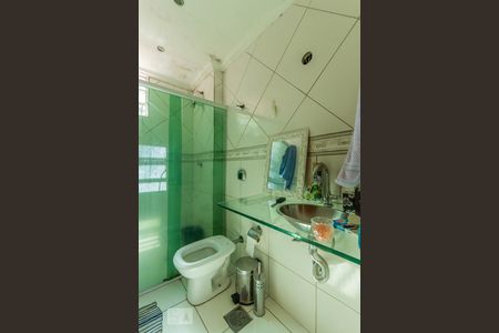 Banheiro Social de apartamento para alugar com 3 quartos, 76m² em Piratininga (venda Nova), Belo Horizonte