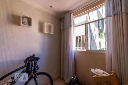 Quarto 1 de apartamento para alugar com 3 quartos, 76m² em Piratininga (venda Nova), Belo Horizonte