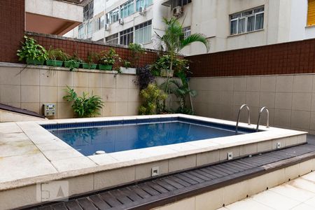 Apartamento para alugar com 52m², 1 quarto e 1 vagaÁrea comum - Piscina