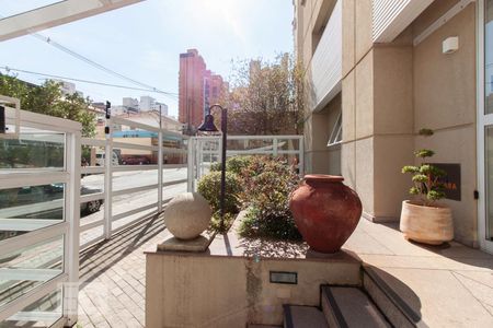 Apartamento para alugar com 44m², 1 quarto e 1 vagaÁrea comum - Entrada do Prédio