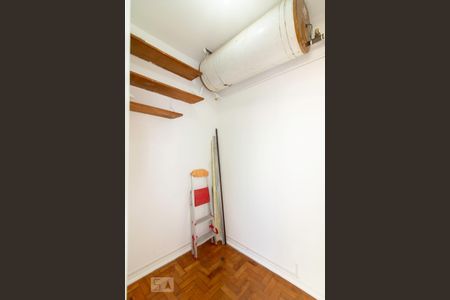 Apartamento à venda com 109m², 3 quartos e 1 vaga Apartamento à venda com 109m², 3 quartos e 1 vagaQuarto de Serviço