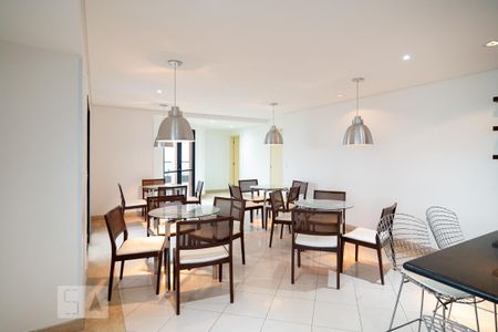 Apartamento para alugar com 38m², 1 quarto e 1 vaga Apartamento para alugar com 38m², 1 quarto e 1 vagaSalão de Festas