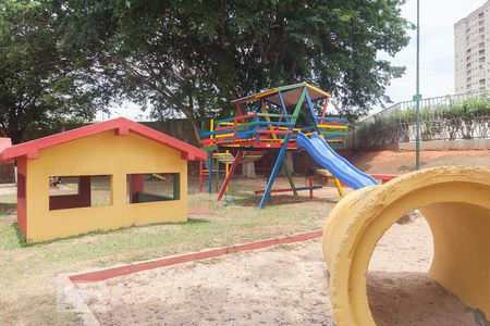 Apartamento à venda com 49m², 2 quartos e 1 vagaÁrea Comum - Playground