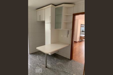 Cozinha de apartamento para alugar com 3 quartos, 112m² em Perdizes, São Paulo