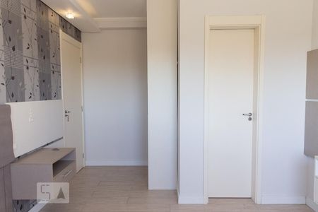 Suíte de apartamento para alugar com 3 quartos, 76m² em Rubem Berta, Porto Alegre