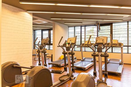 Apartamento para alugar com 16m², 1 quarto e sem vaga Apartamento para alugar com 16m², 1 quarto e sem vagaÁrea comum - Academia