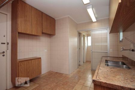 Apartamento para alugar com 110m², 3 quartos e 2 vagasCozinha