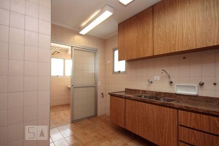 Apartamento para alugar com 110m², 3 quartos e 2 vagasCozinha