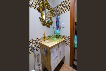 Casa de condomínio à venda com 120m², 2 quartos e 3 vagas Casa de condomínio à venda com 120m², 2 quartos e 3 vagasBanheiro da Suíte 2