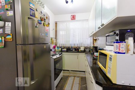 Casa de condomínio à venda com 120m², 2 quartos e 3 vagas Casa de condomínio à venda com 120m², 2 quartos e 3 vagasCozinha