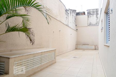 Apartamento à venda com 190m², 3 quartos e 4 vagas Apartamento à venda com 190m², 3 quartos e 4 vagasQuintal