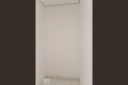 Apartamento à venda com 190m², 3 quartos e 4 vagas Apartamento à venda com 190m², 3 quartos e 4 vagasQuarto de Serviço