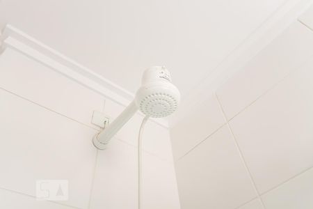 Apartamento à venda com 190m², 3 quartos e 4 vagas Apartamento à venda com 190m², 3 quartos e 4 vagasChuveiro