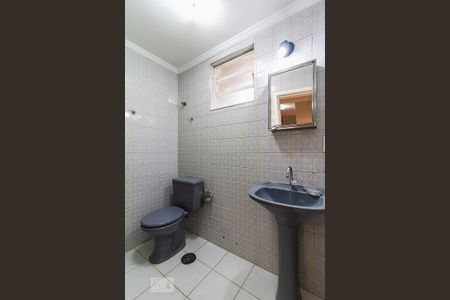 Banheiro de apartamento para alugar com 2 quartos, 74m² em Vila Nova Conceição, São Paulo