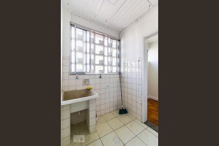 Área de serviço de apartamento para alugar com 2 quartos, 74m² em Vila Nova Conceição, São Paulo