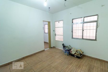 Sala de casa de condomínio para alugar com 1 quarto, 59m² em Pilares, Rio de Janeiro