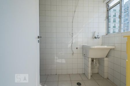 Apartamento à venda com 70m², 2 quartos e 1 vaga Apartamento à venda com 70m², 2 quartos e 1 vagaÁrea de Serviço