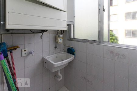 Apartamento à venda com 71m², 2 quartos e 1 vagaÁrea de Serviço