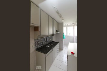Apartamento à venda com 71m², 2 quartos e 1 vagaCozinha