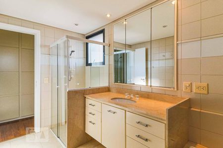 Apartamento à venda com 243m², 3 quartos e 4 vagas Apartamento à venda com 243m², 3 quartos e 4 vagasBanheiro 2 Suíte