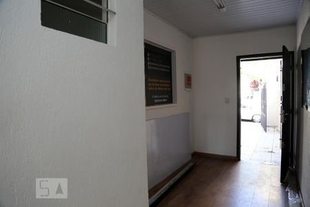 Entrada de casa para alugar com 4 quartos, 120m² em Parque Santos Dumont, Taboão da Serra