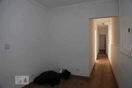 Casa para alugar com 4 quartos, 120m² em Parque Santos Dumont, Taboão da Serra
