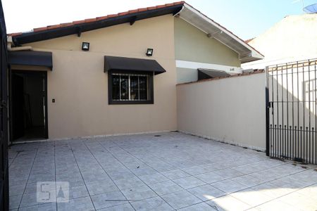 Fachada de casa para alugar com 4 quartos, 120m² em Parque Santos Dumont, Taboão da Serra
