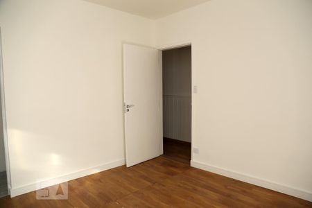 Quarto 3 - Suíte de casa para alugar com 4 quartos, 120m² em Parque Santos Dumont, Taboão da Serra