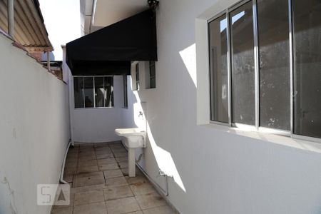 Área de Serviço de casa para alugar com 4 quartos, 120m² em Parque Santos Dumont, Taboão da Serra