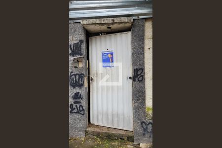 Placa instalada de casa para alugar com 3 quartos, 85m² em Irajá, Rio de Janeiro