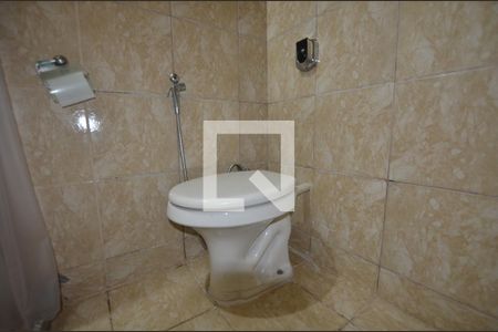 Banheiro Social de casa para alugar com 3 quartos, 85m² em Irajá, Rio de Janeiro