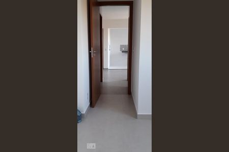 Corredor de apartamento à venda com 2 quartos, 45m² em Vila Brasil, São Paulo