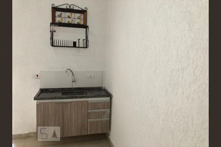 Cozinha de kitnet/studio para alugar com 1 quarto, 16m² em Mirandópolis, São Paulo
