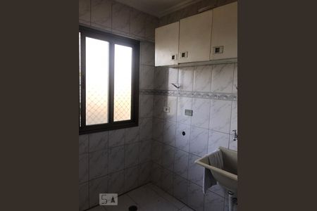 Área de Serviço de apartamento para alugar com 2 quartos, 68m² em Jardim Maria Rosa, Taboão da Serra