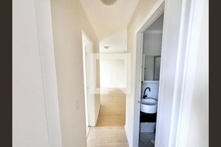 Corredor de apartamento para alugar com 2 quartos, 46m² em Vila Amélia, São Paulo