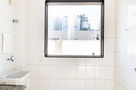 Cozinha e Área de Serviço de apartamento para alugar com 1 quarto, 65m² em Liberdade, Belo Horizonte