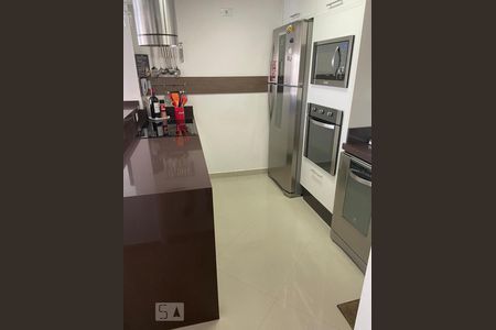 Apartamento à venda com 93m², 2 quartos e 1 vaga Apartamento à venda com 93m², 2 quartos e 1 vagaCozinha