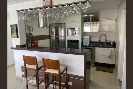 Apartamento à venda com 93m², 2 quartos e 1 vaga Apartamento à venda com 93m², 2 quartos e 1 vagaCozinha