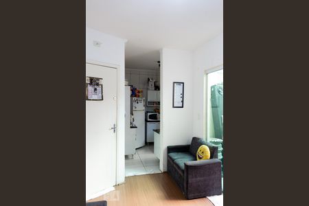 Sala de Estar de apartamento para alugar com 2 quartos, 50m² em Vila Valparaíso, Santo André
