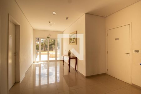 Apartamento para alugar com 98m², 2 quartos e 1 vaga Apartamento para alugar com 98m², 2 quartos e 1 vagaHall de Entrada